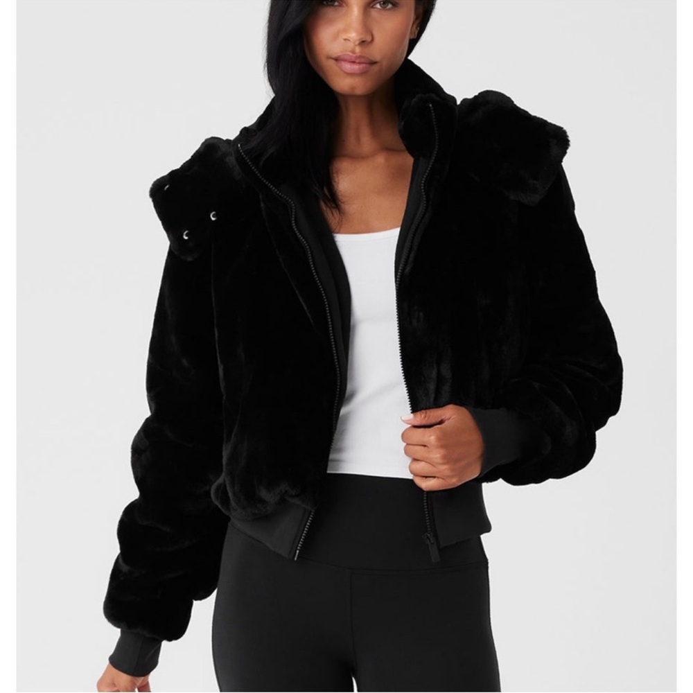 ALO Yoga Foxy Black Faux Fir Jacket with Hood. Size M